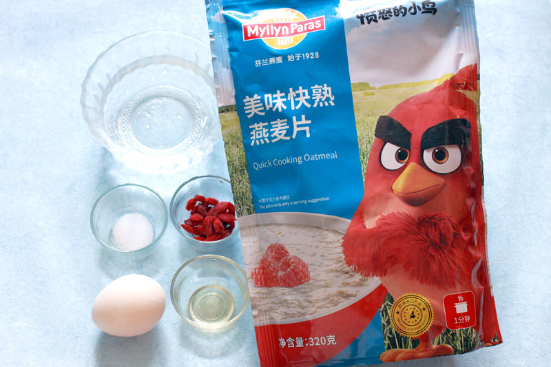 燕麥雞蛋粥