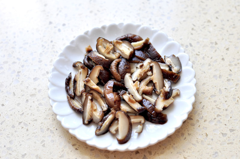 燕麥香菇雞丁窩蛋粥