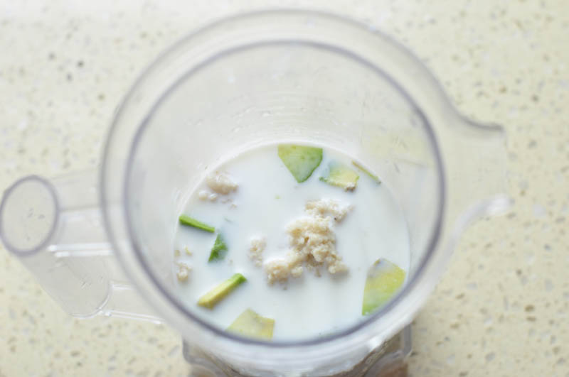 牛油果燕麥奶昔