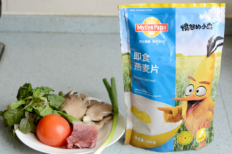 燕麥肉片疙瘩湯