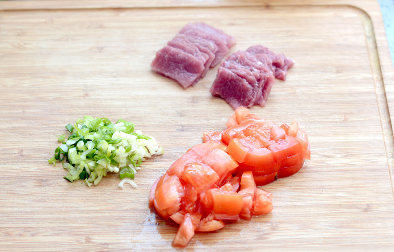 燕麥肉片疙瘩湯