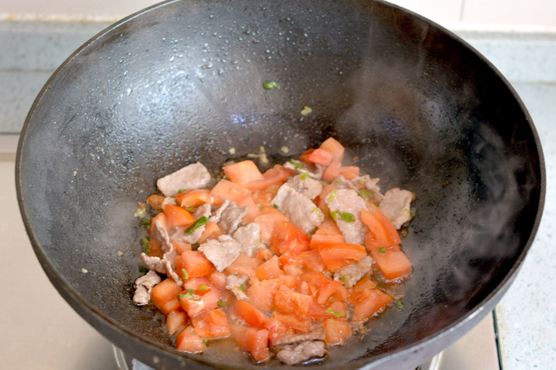 燕麥肉片疙瘩湯